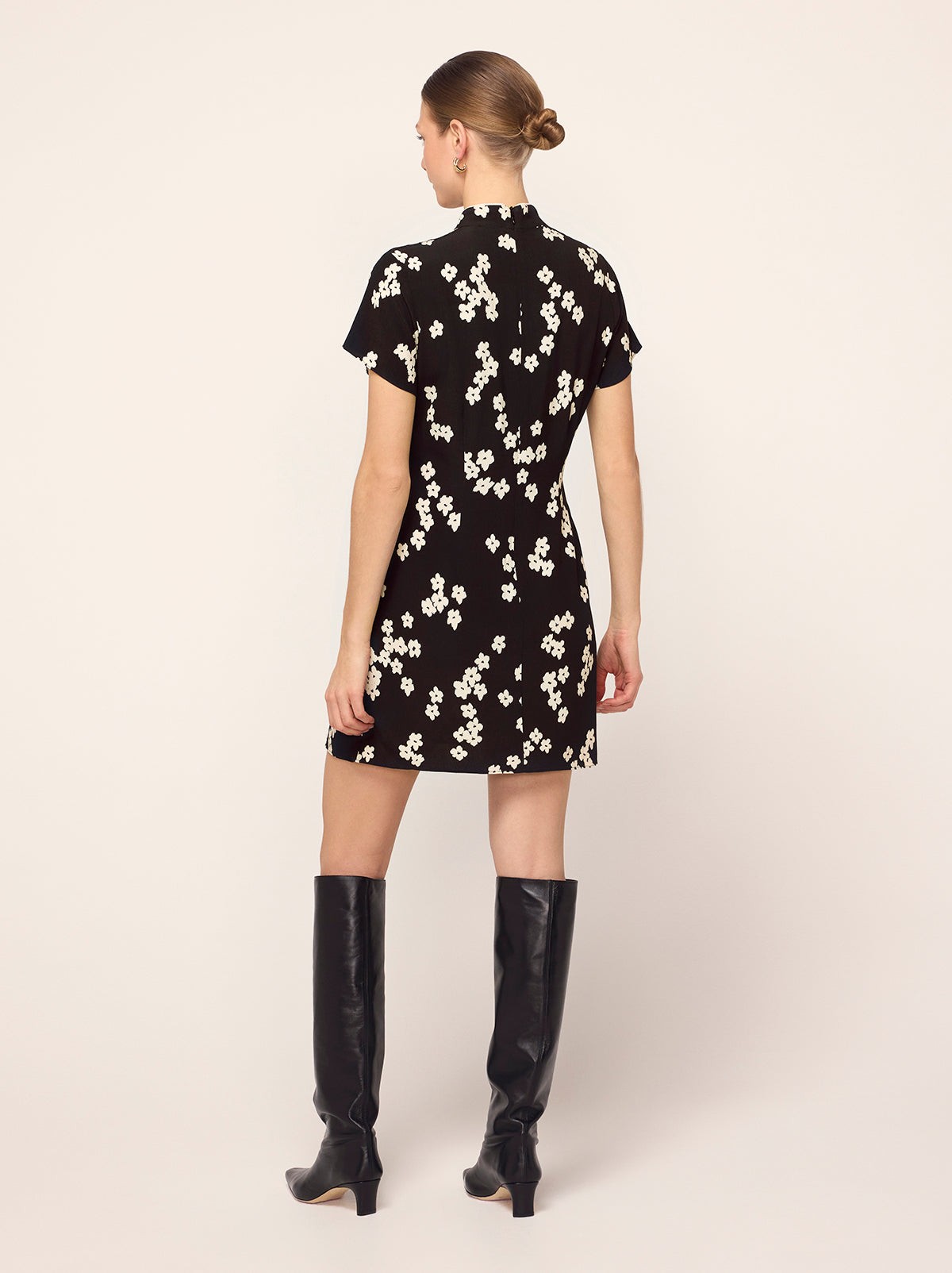 Gretchen Black Blurred Floral Print Mini Dress view 4